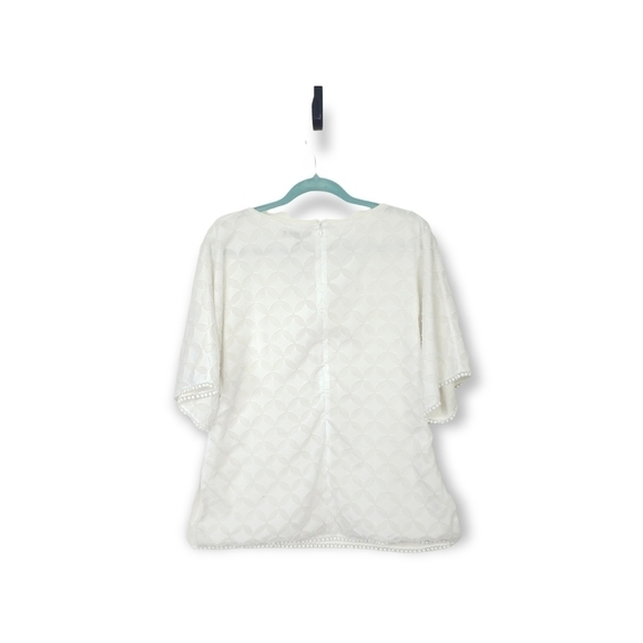 ST. JOHN silk lined White Collection Medallion Fil Coupe Blouse size Med… - Picture 3 of 8